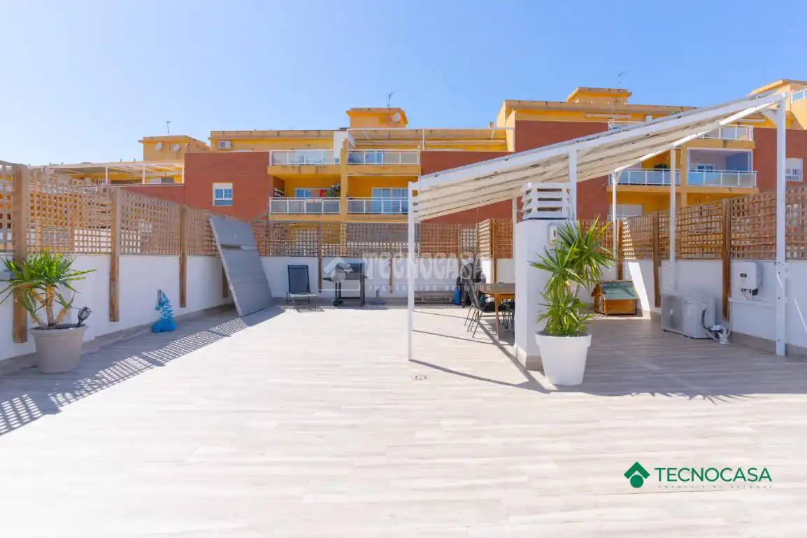 Terraza de Piso en venta en Roquetas de Mar con Aire acondicionado y Terraza