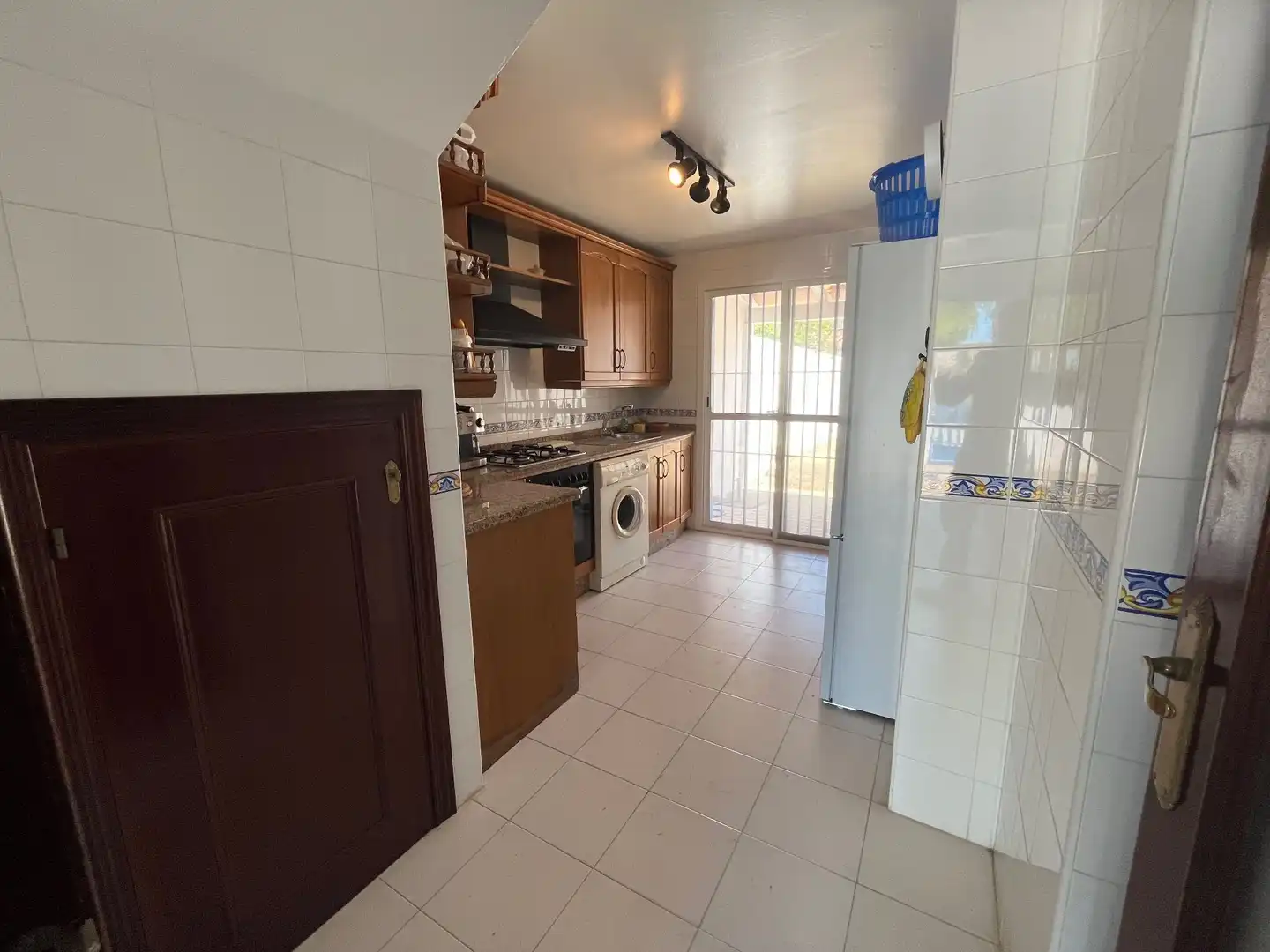 Küche von Maisonette zum Verkauf in Chipiona mit Privatgarten, Terrasse und Möbliert