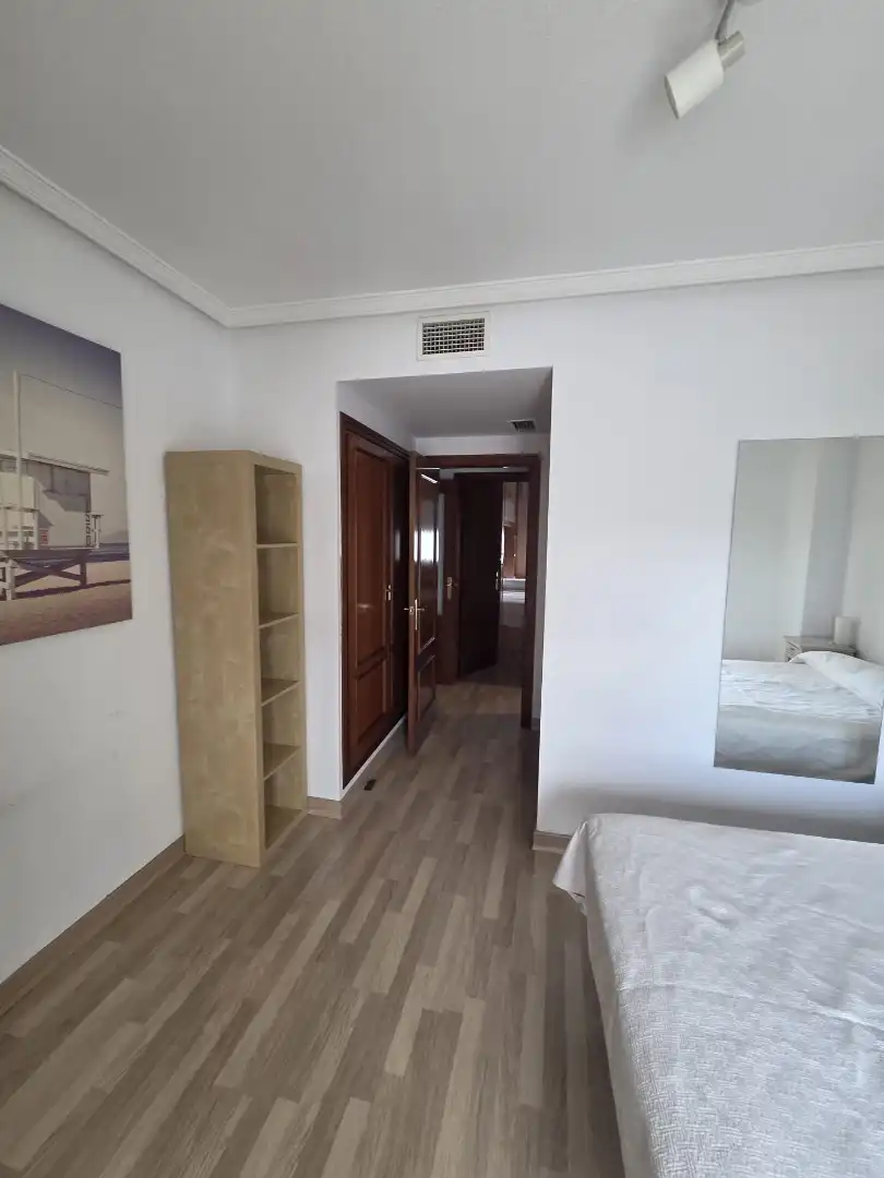Wohnung zur Miete in Badajoz mit Klimaanlage, Heizung und Abstellraum
