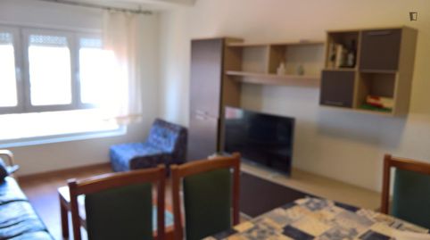 Foto 4 de Habitació a La Arena, Gijón