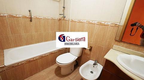 Foto 3 de Piso en venta en Numancia, Madrid