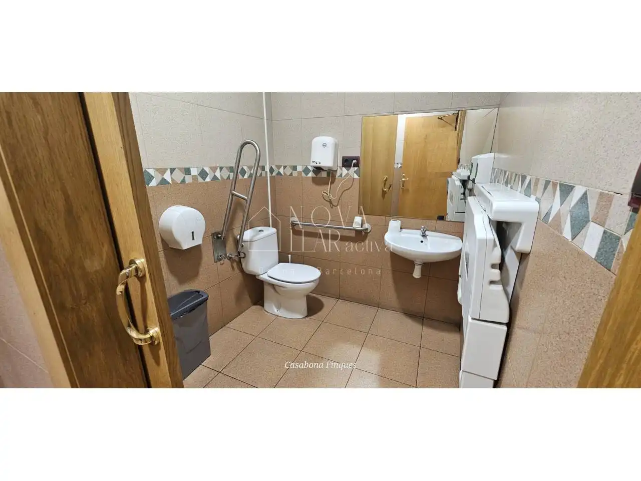 Bathroom of Houses for sale in Vic  with Air Conditioner, Heating and Terrace