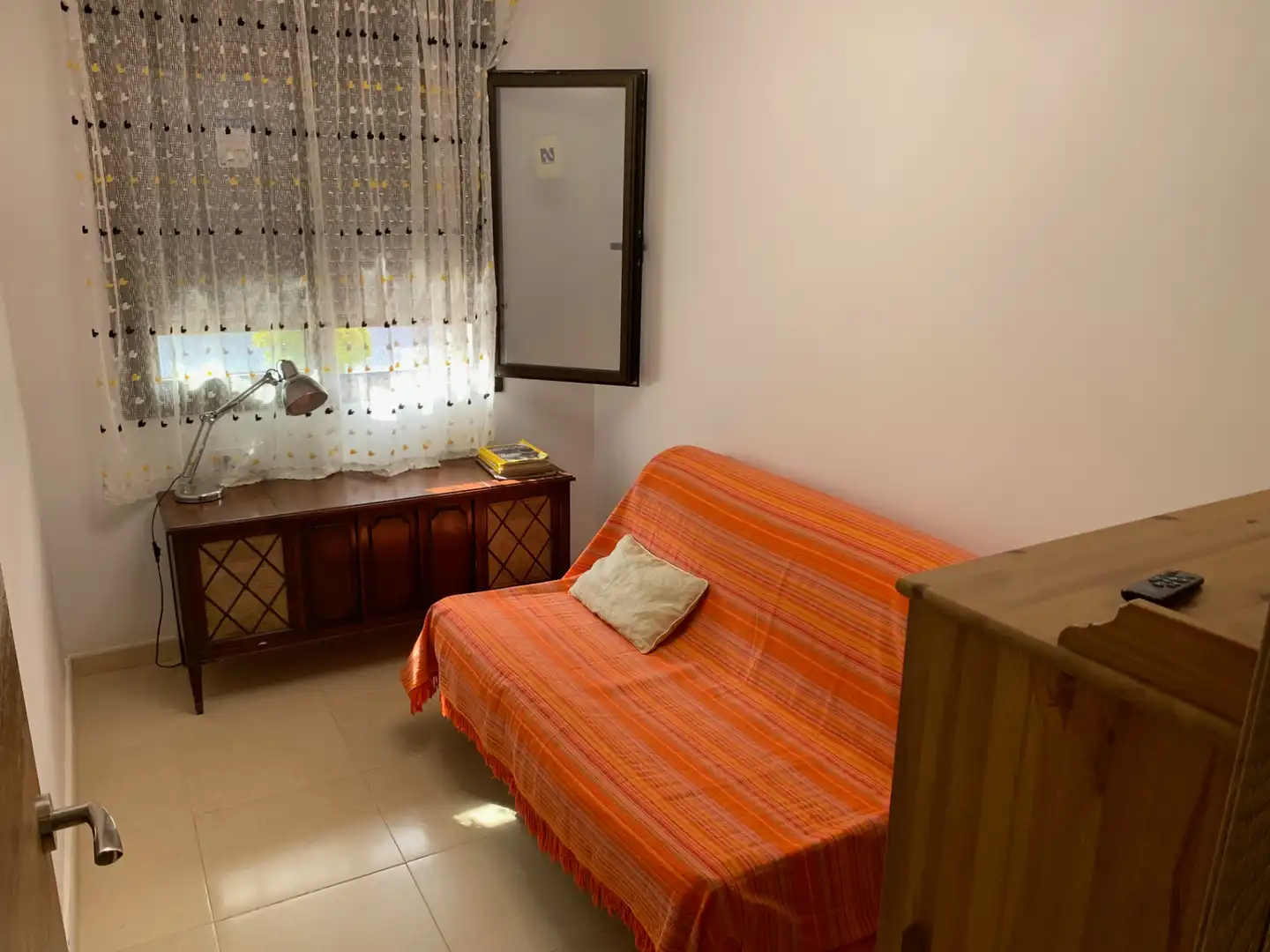 Habitación de Apartamento en venta en Torredembarra con Aire acondicionado, Calefacción y Terraza