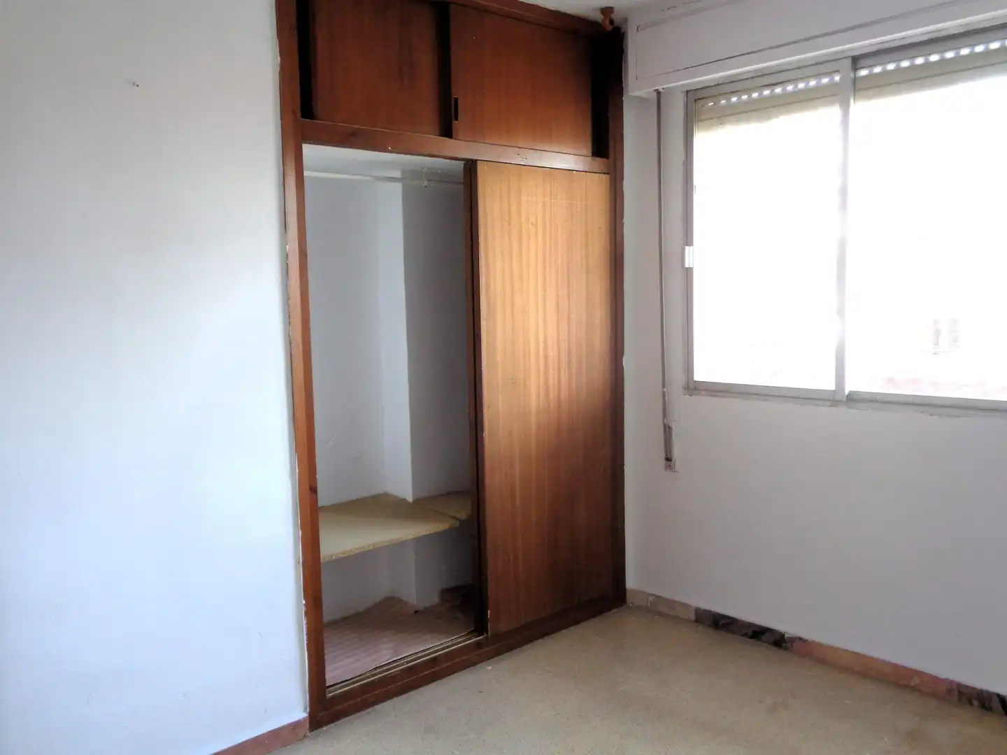 Habitación de Piso en venta en Calpe / Calp con Balcón y Alarma