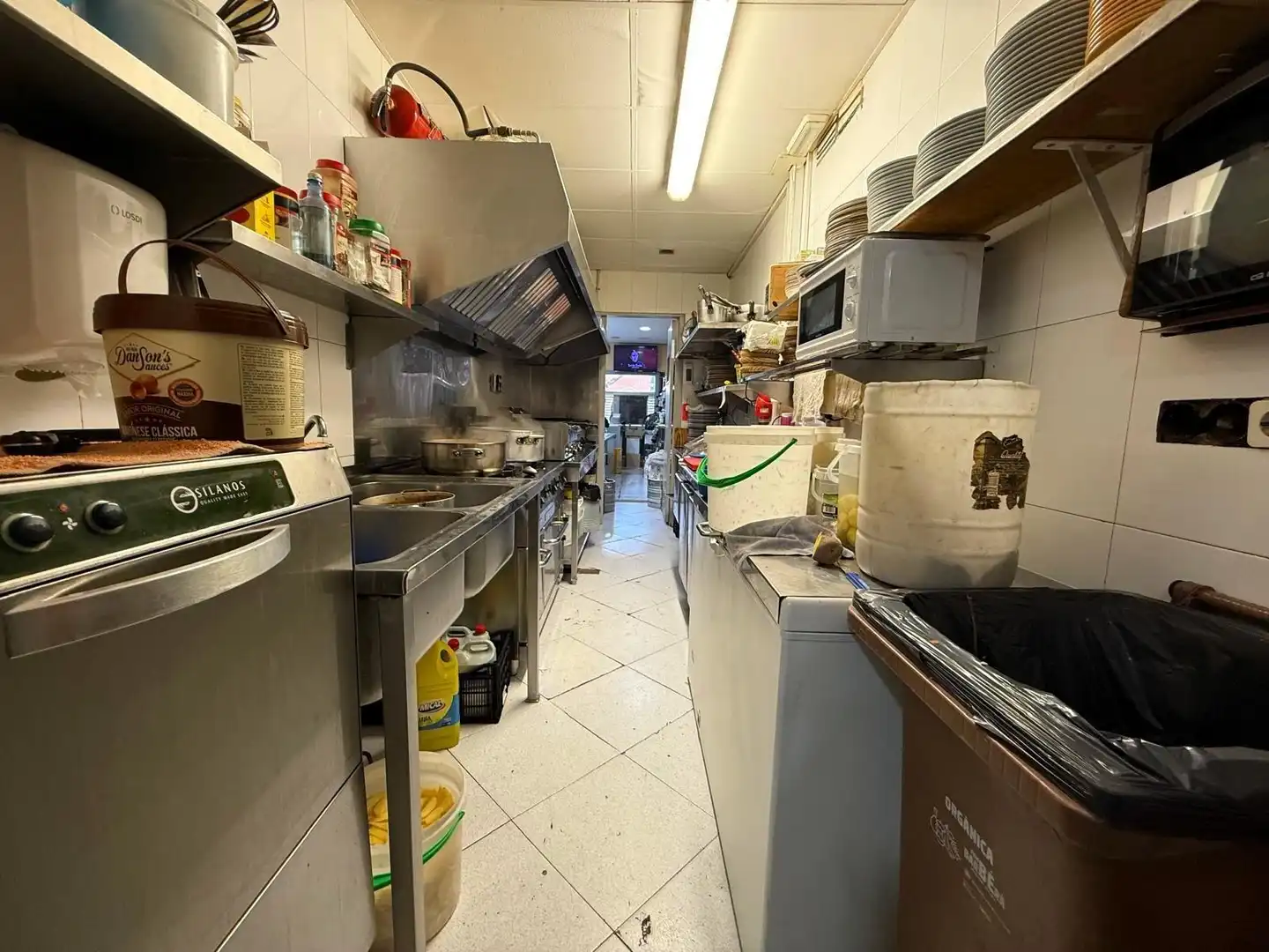 Business premises for transfer in Carrer dels Marquesos de Barberà, imagen 7