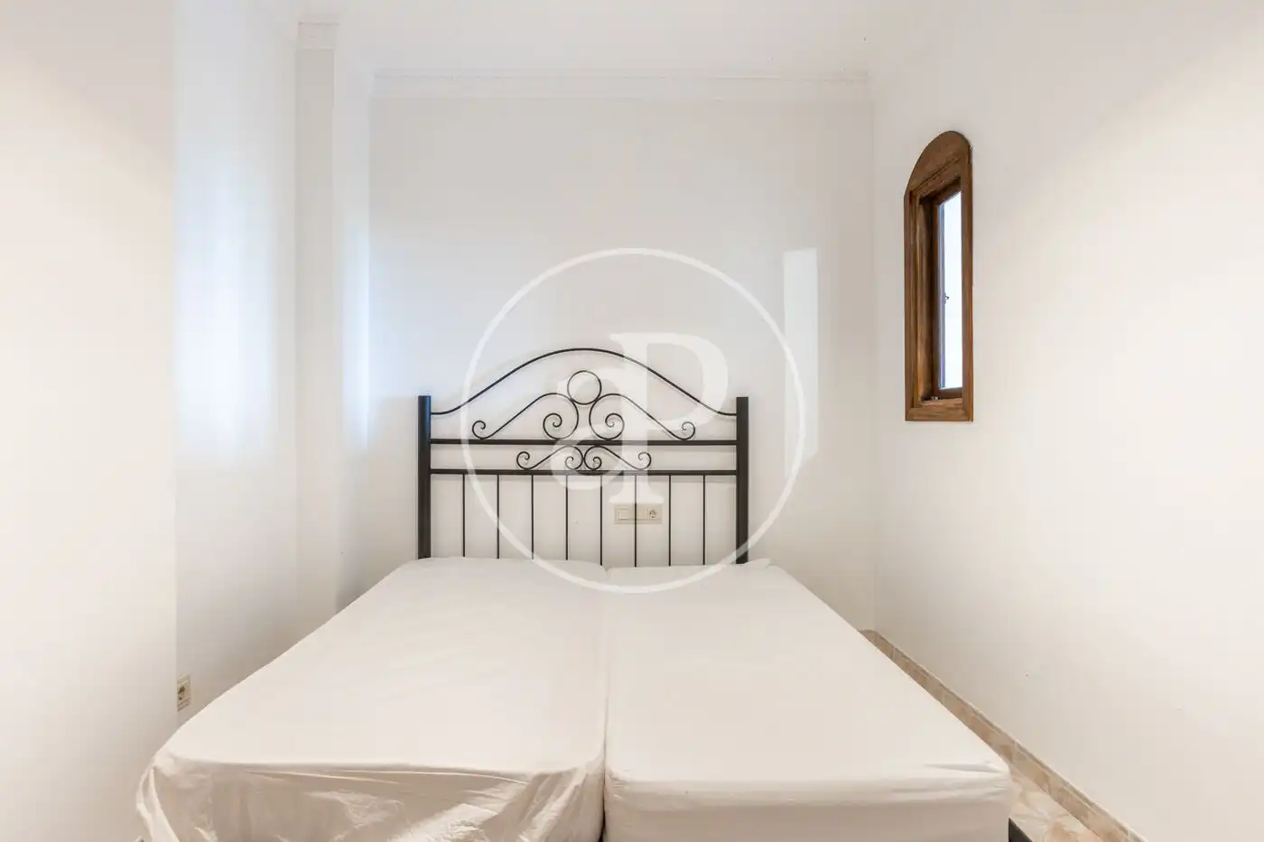 Schlafzimmer von Wohnung zum Verkauf in Valencia mit Klimaanlage, Heizung und Privatgarten