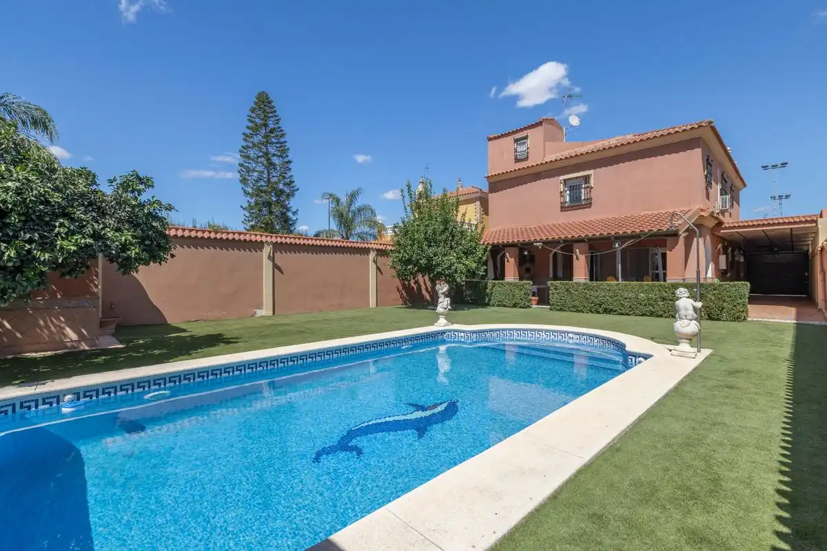 Villa avec terrasse à vendre à Calle Torre del Oro