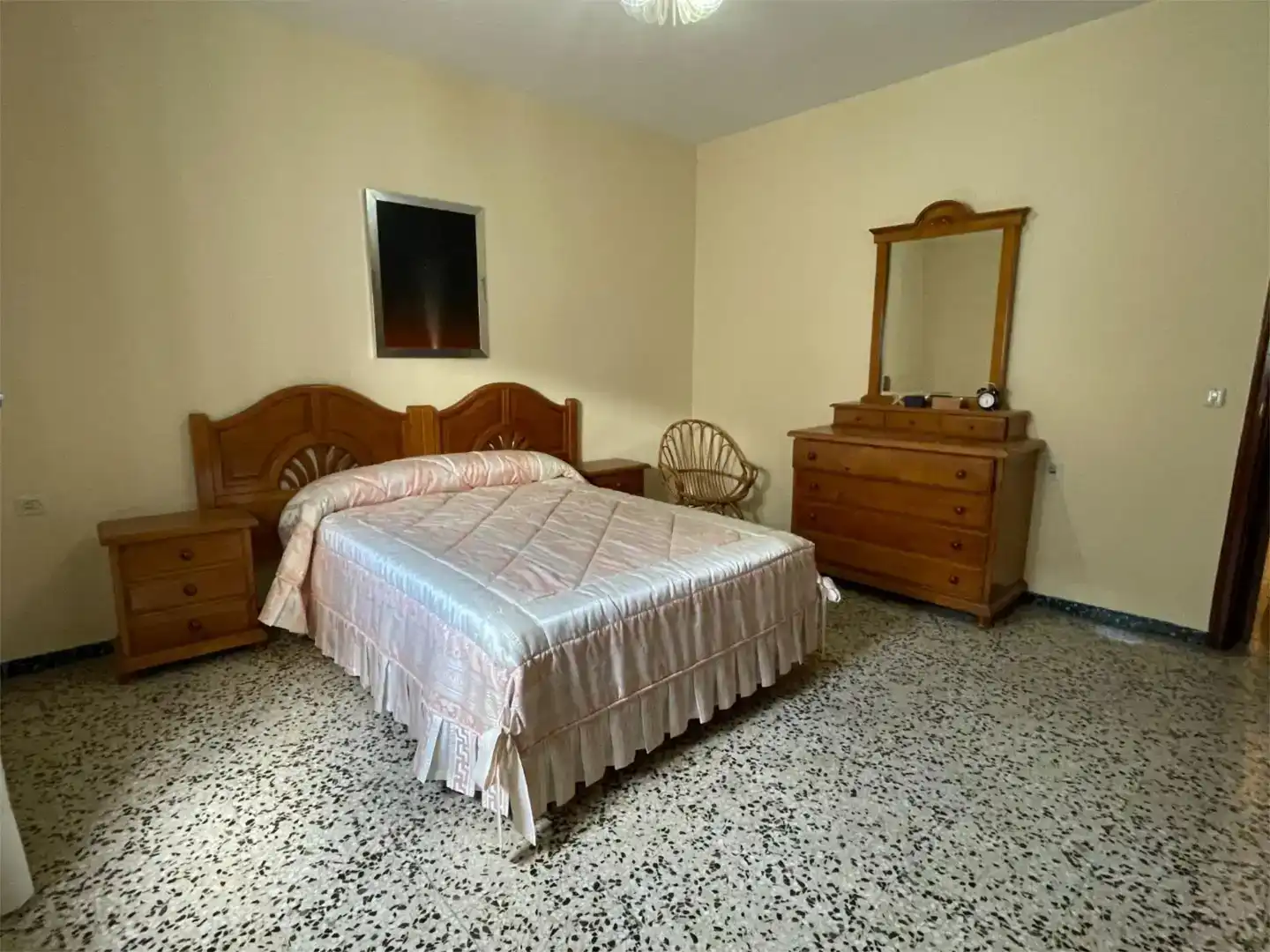 Habitación de Piso en venta en Villacarrillo con Amueblado y Balcón