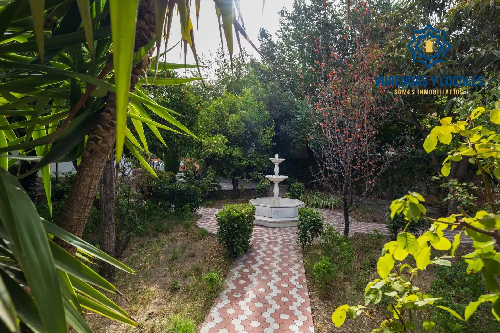 Jardín de Casa o chalet en venta en Armilla con Aire acondicionado, Calefacción y Jardín privado