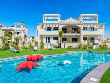Apartamento con piscina en venta en Ciudad Quesada