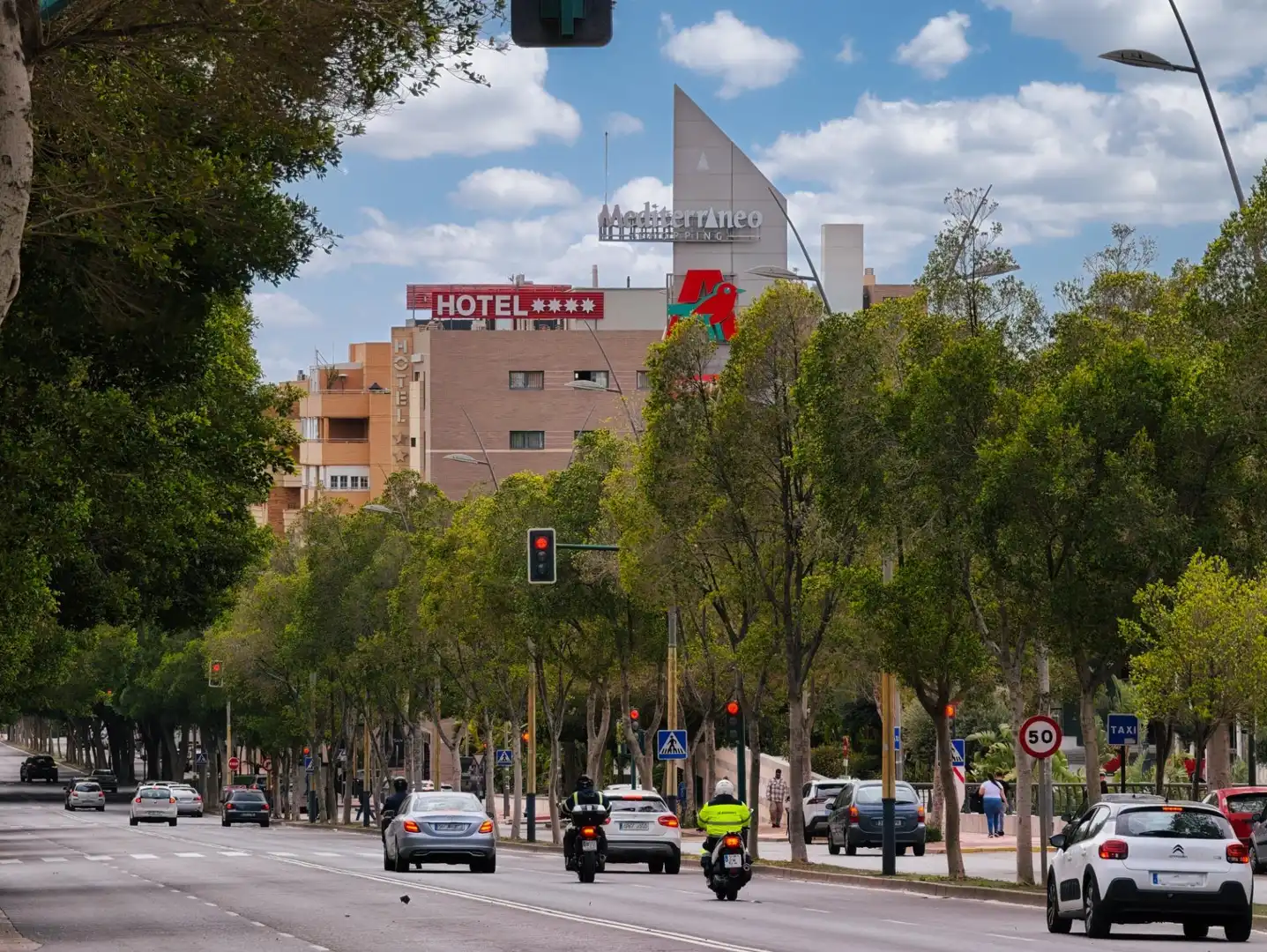 Vista exterior de Casa o xalet en venda en Almería amb Aire condicionat, Calefacció i Moblat
