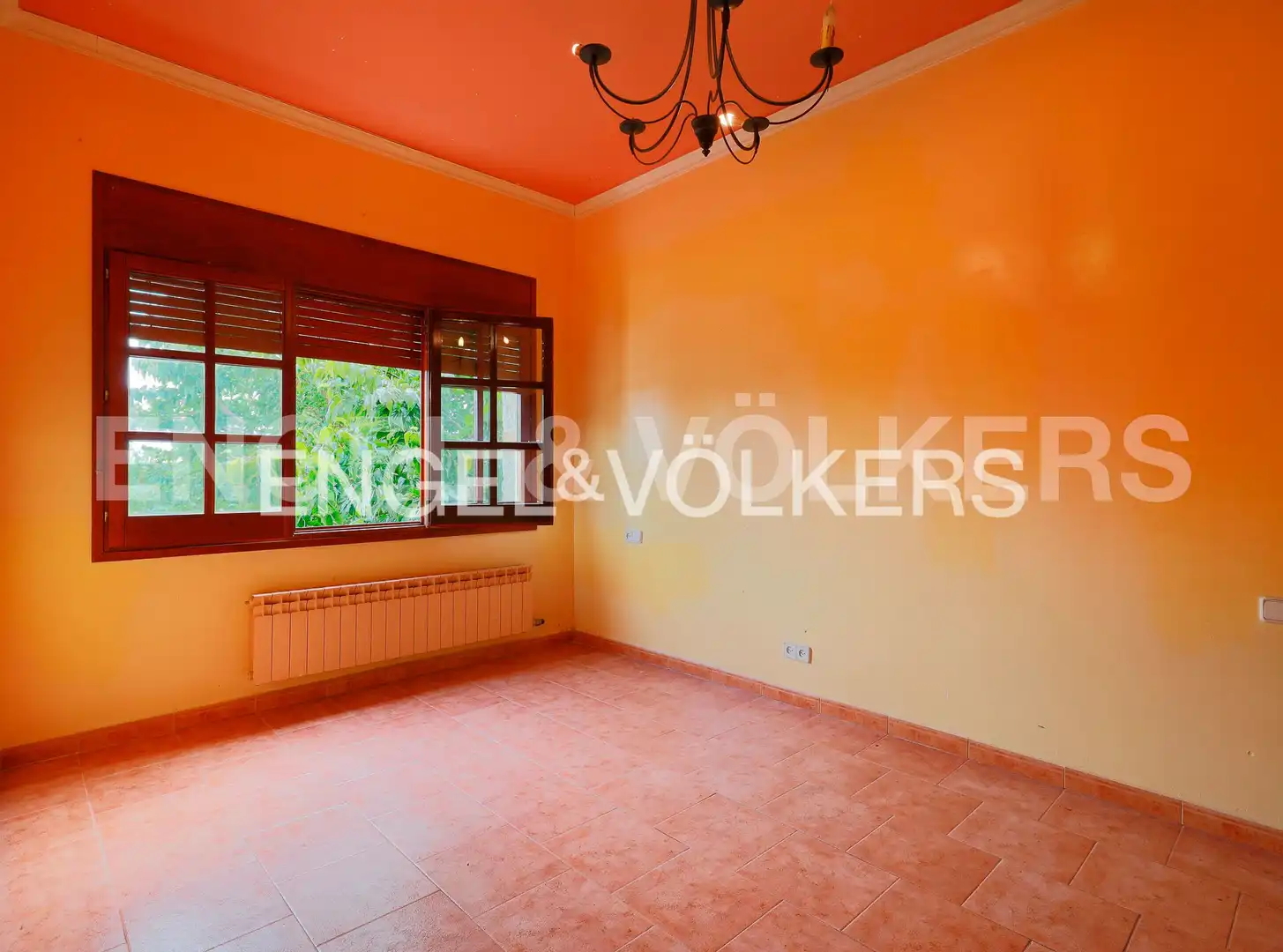 Comedor de Casa o chalet en venta en Montcada i Reixac con Calefacción, Jardín privado y Terraza