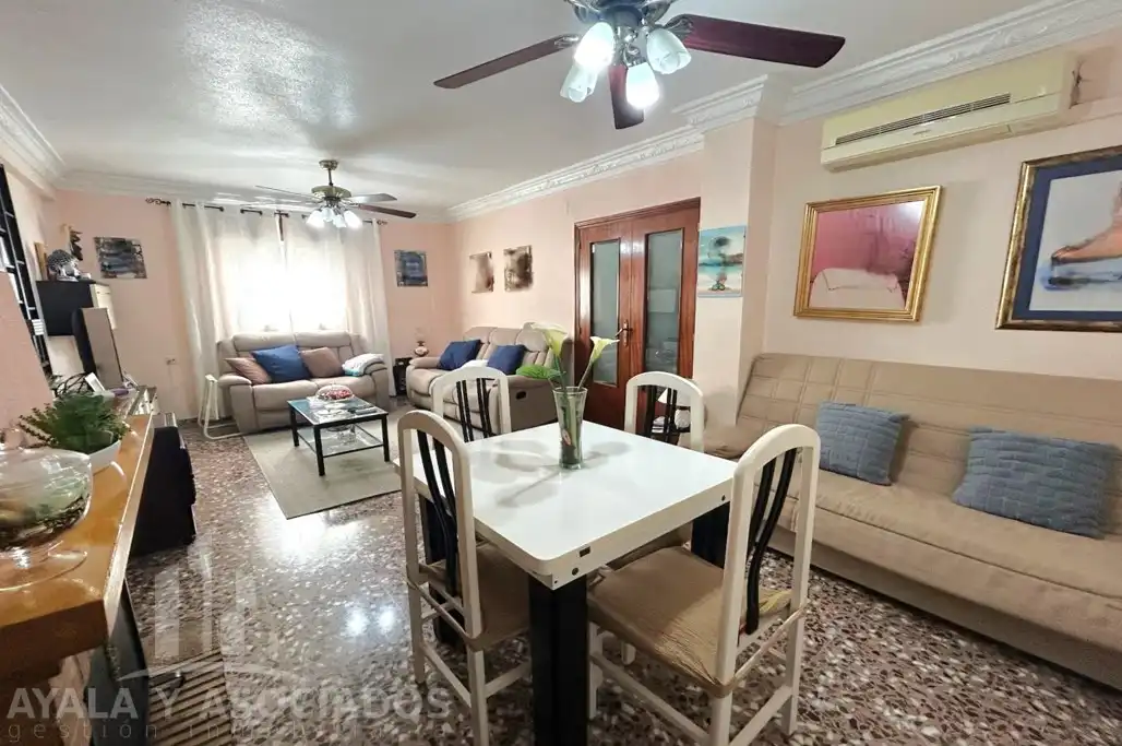 Casa adosada en venta en La Magdalena - Molinos Marfagones