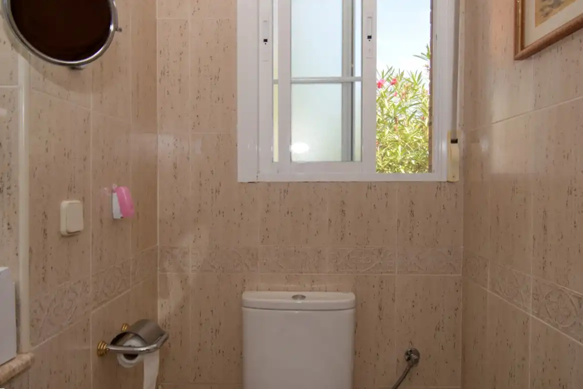 Baño de Casa o chalet en venta en Nuevo Baztán con Aire acondicionado, Calefacción y Jardín privado