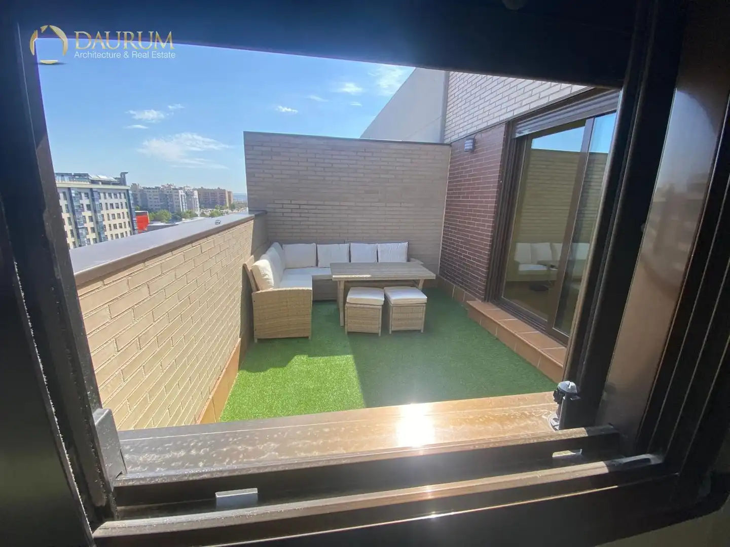 Terraza de Ático en venta en  Madrid Capital con Calefacción, Terraza y Trastero