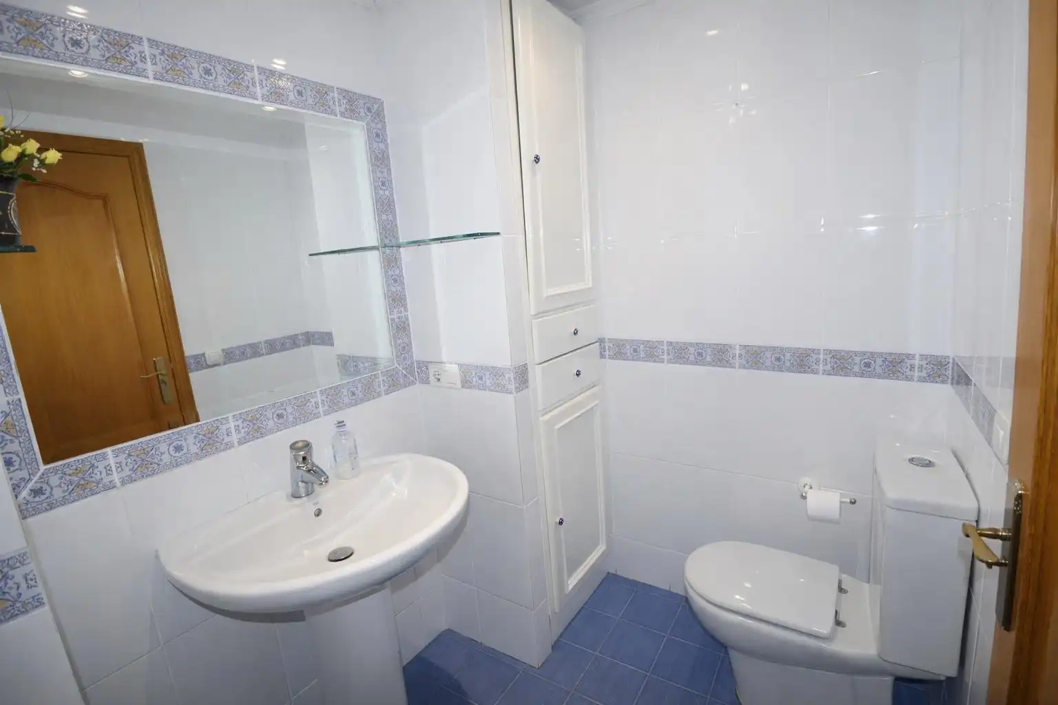 Baño de Piso en venta en Donostia - San Sebastián  con Calefacción, Terraza y Trastero