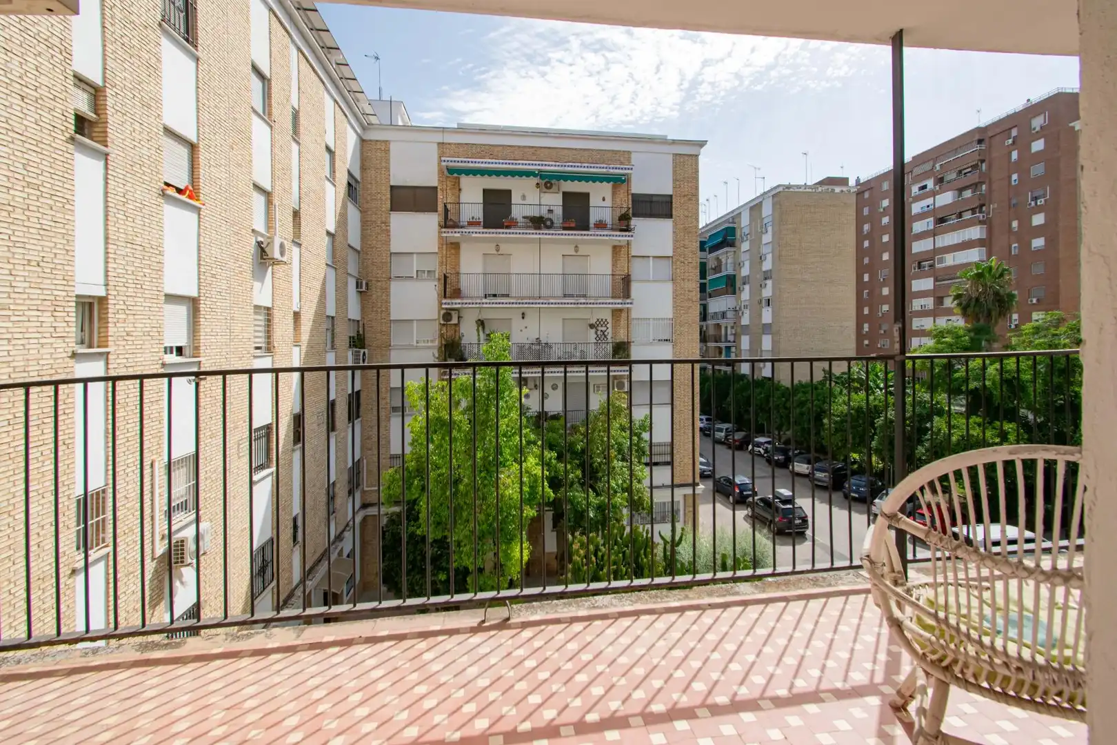 Vista exterior de Pis en venda en Sevilla amb Terrassa