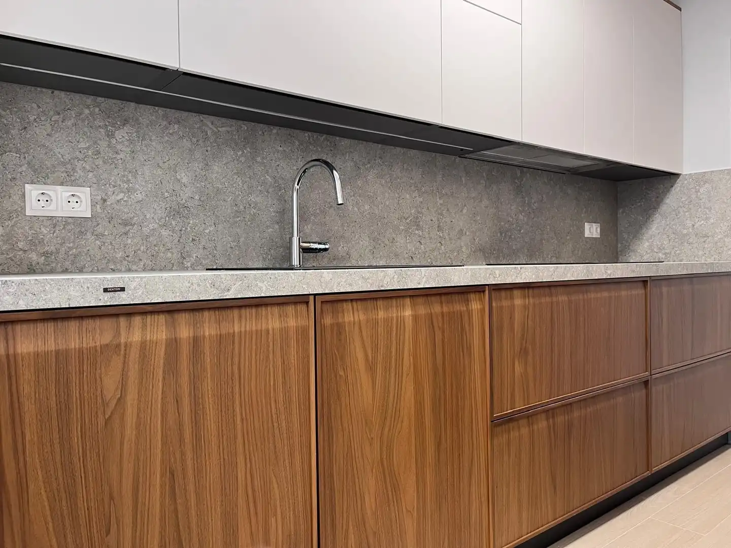 Cocina de Apartamento de alquiler en Málaga con Jardín privado, Terraza y Amueblado