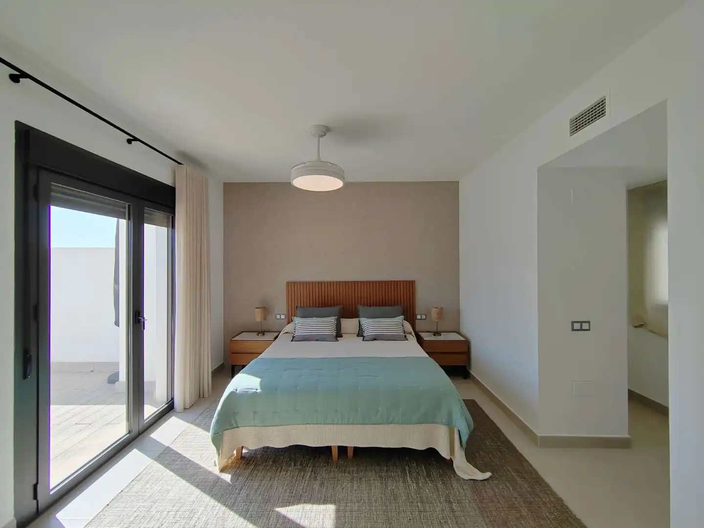 Bedroom of Attic for sale in Vélez-Málaga  with Air Conditioner, Swimming Pool and Internet