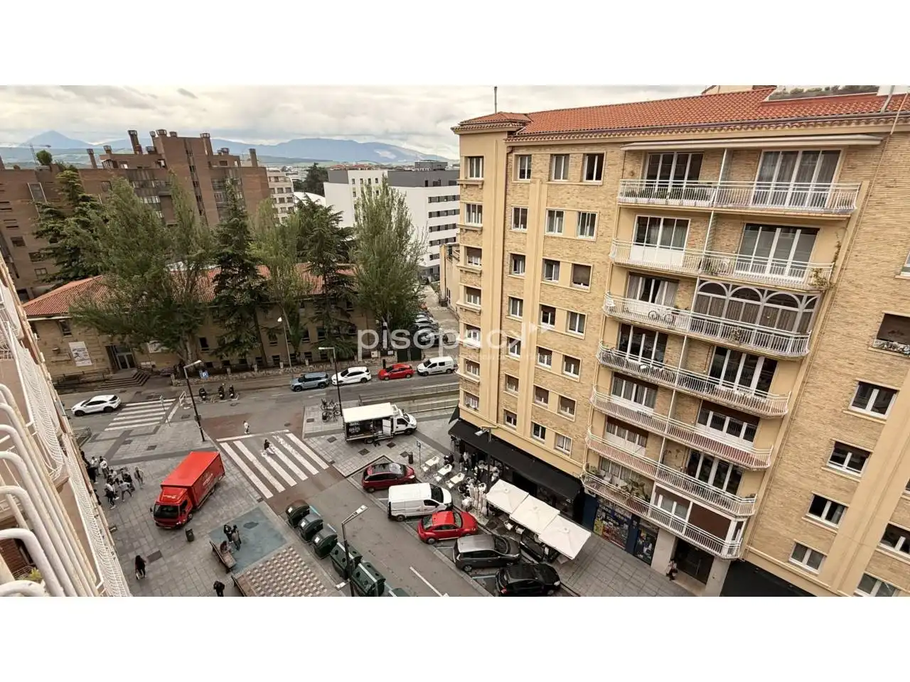 Exterior view of Flat for sale in  Pamplona / Iruña  with Heating, Parquet flooring and Storage room