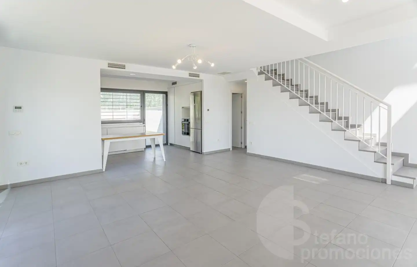 Vista exterior de Casa adosada en venta en Málaga con Aire acondicionado, Calefacción y Jardín privado