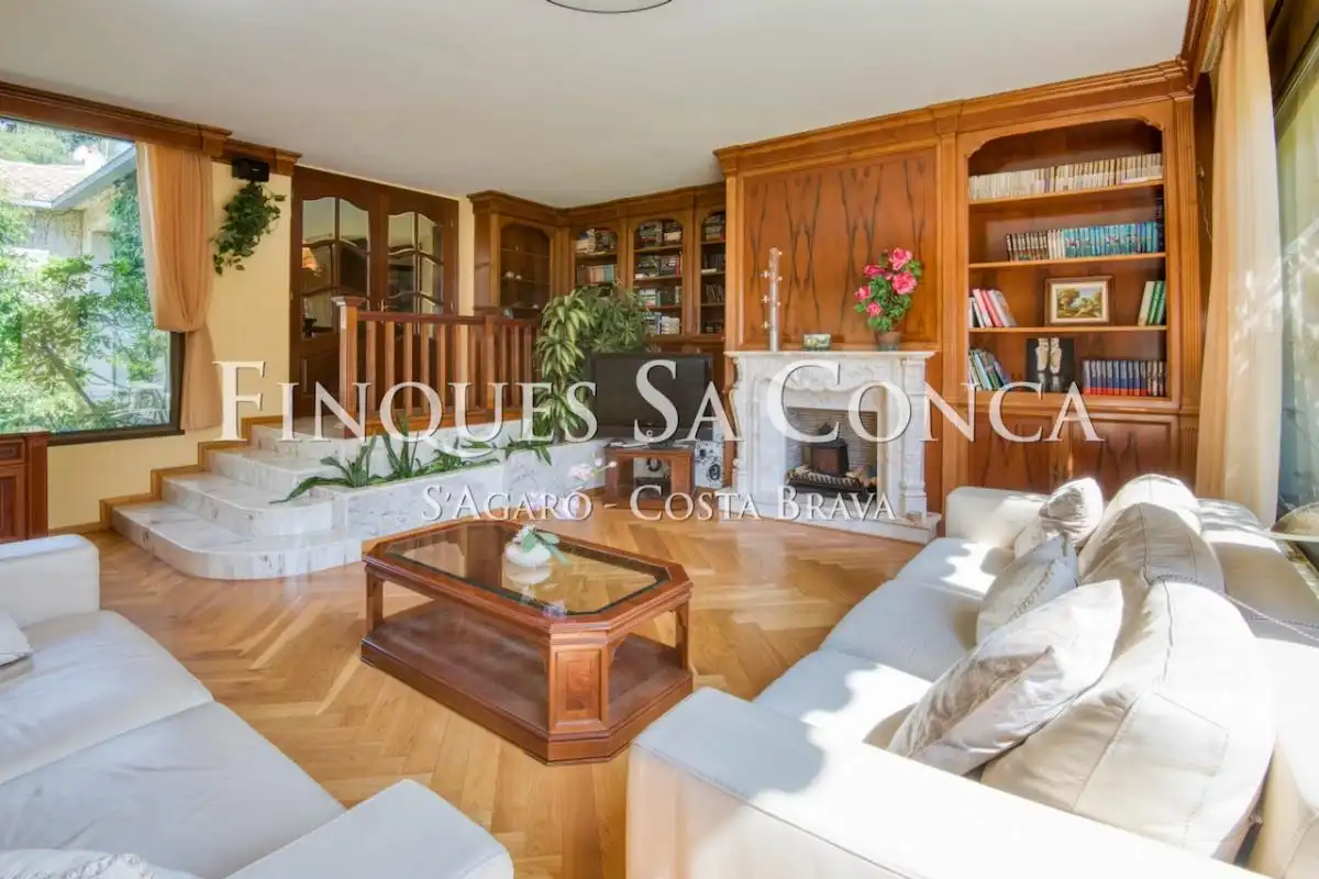 Sala de estar de Casa o chalet en venta en Castell d'Aro, Platja d'Aro i s'Agaró con Aire acondicionado, Calefacción y Piscina