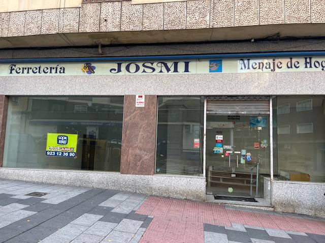 Local comercial en Alquiler en Calle de los Ovalle, 2 en Garrido Sur