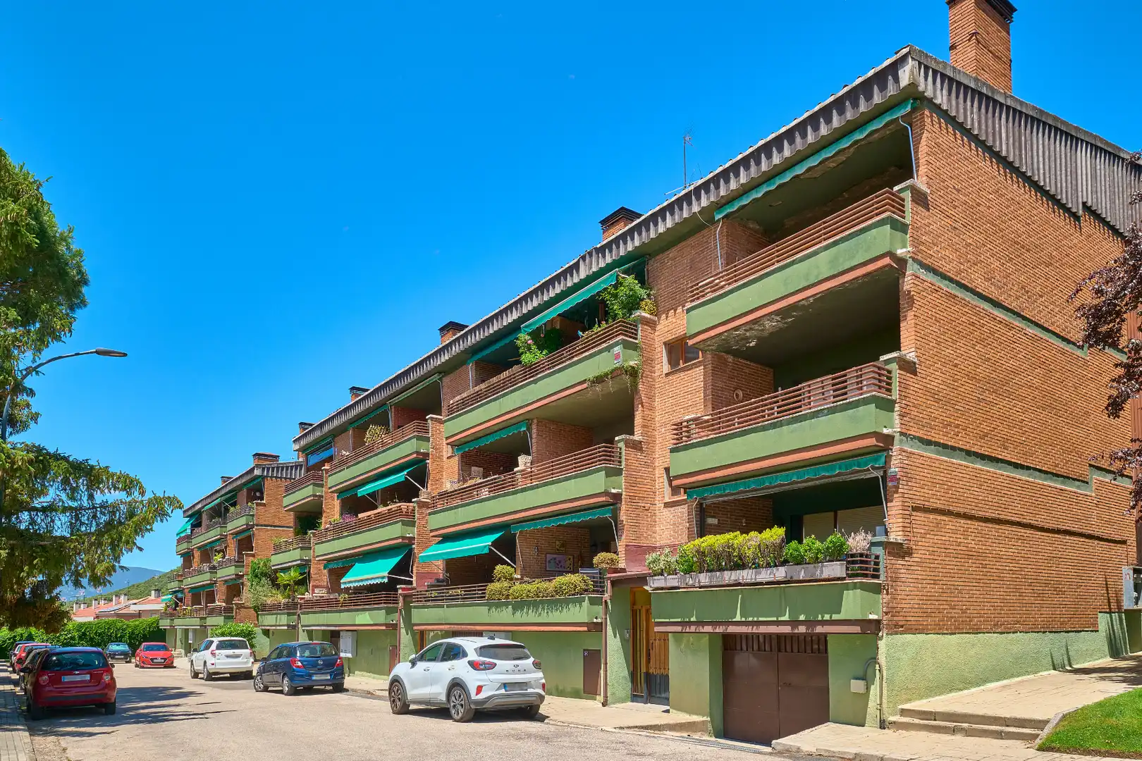 Außenansicht von Wohnung zum Verkauf in Collado Mediano mit Heizung, Terrasse und Abstellraum