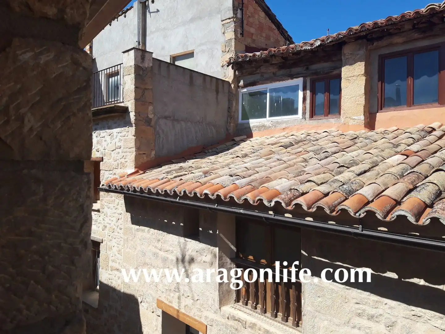 Vista exterior de Àtic en venda en Maella amb Aire condicionat, Moblat i Forn