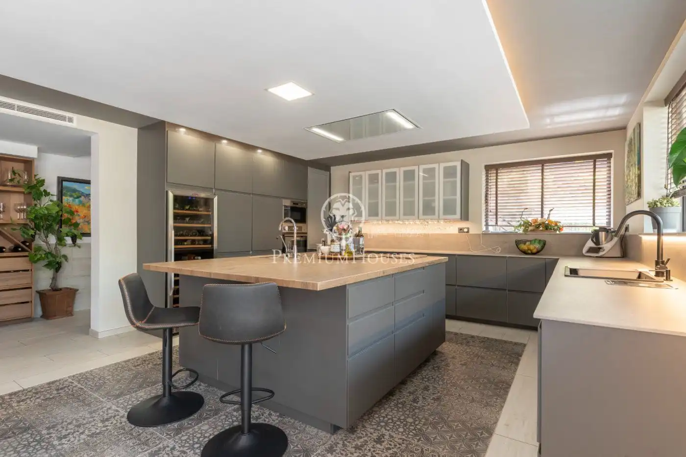 Kitchen of Houses for sale in Vilanova i la Geltrú  with Air Conditioner, Heating and Private garden