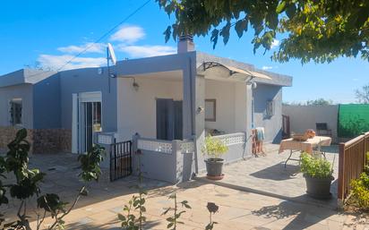 Vista exterior de Casa o xalet en venda en Càlig amb Aire condicionat, Terrassa i Piscina