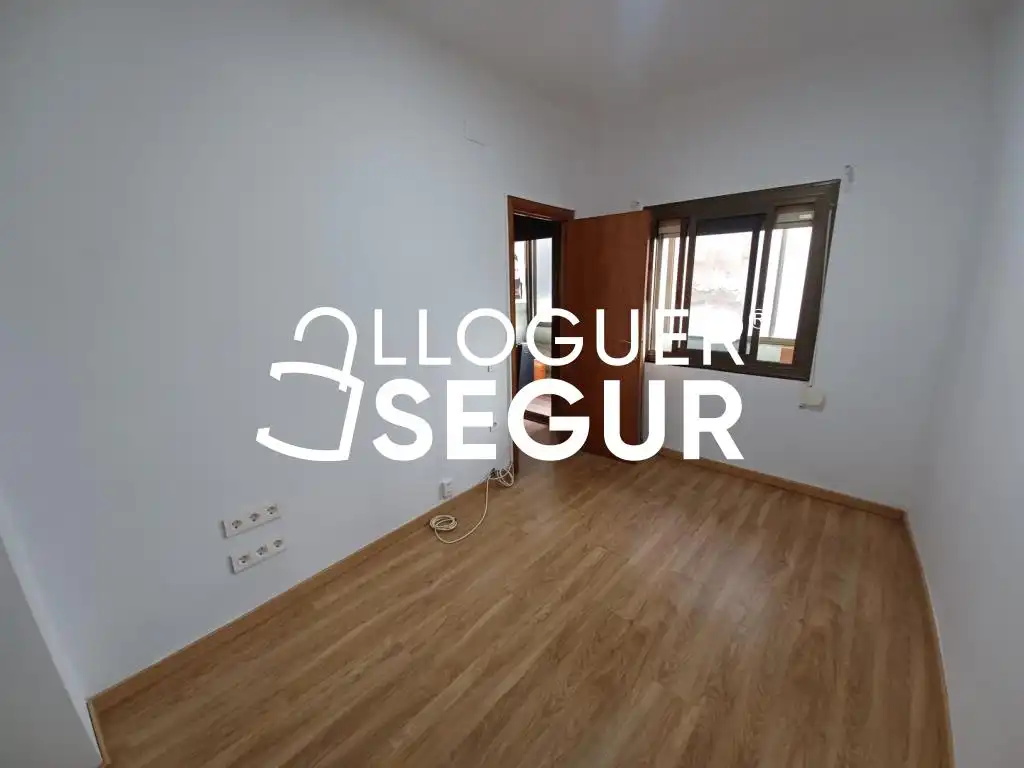 Flat for rent in Badalona, Barcelona