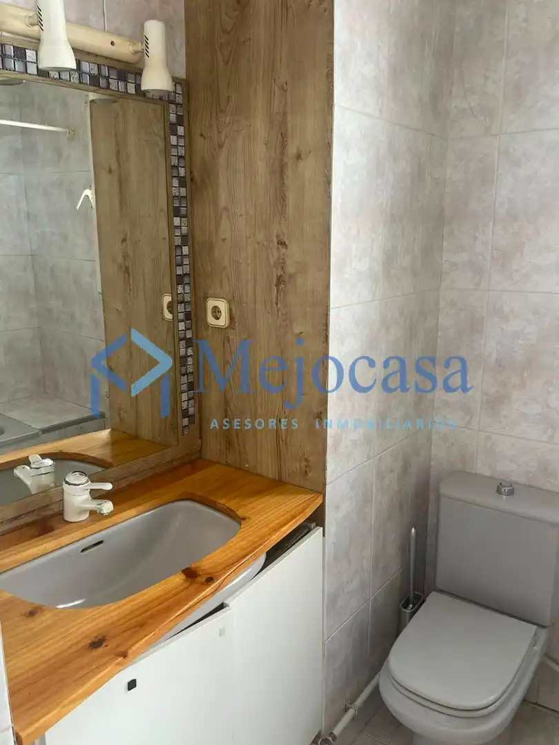 Bany de Pis en venda en Madrid amb Aire condicionat, Calefacció i Terrassa