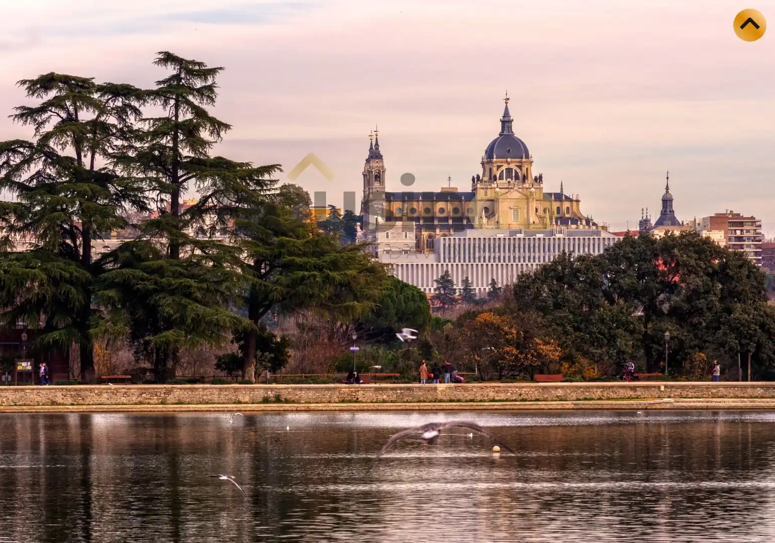 Vista exterior de Apartamento de alquiler en Madrid con Aire acondicionado, Calefacción y Amueblado