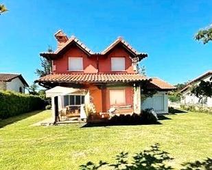 Jardí de Casa o xalet de lloguer en Ribamontán al Monte amb Calefacció, Terrassa i Traster