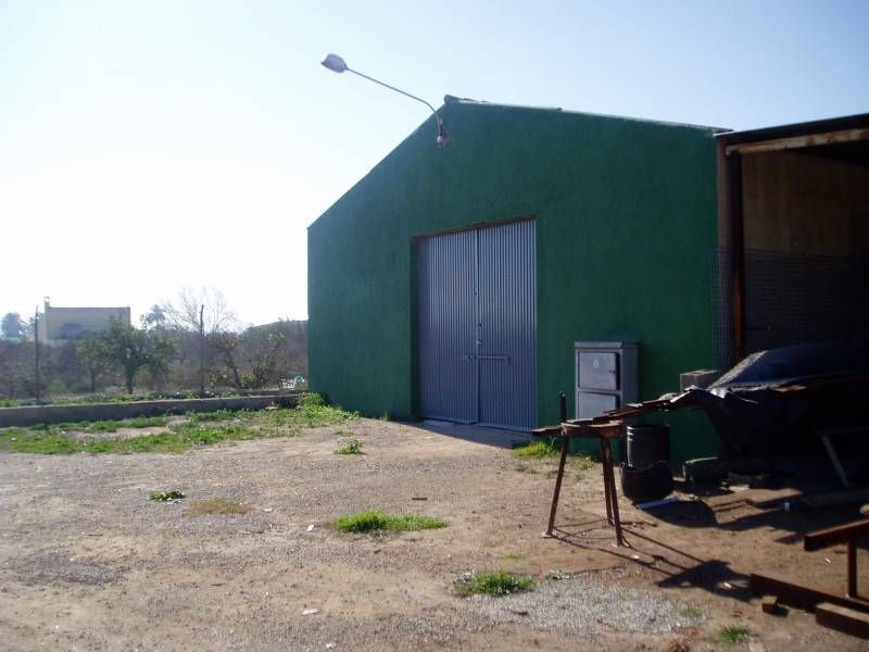 Vista exterior de Nau industrial en venda en Crevillent