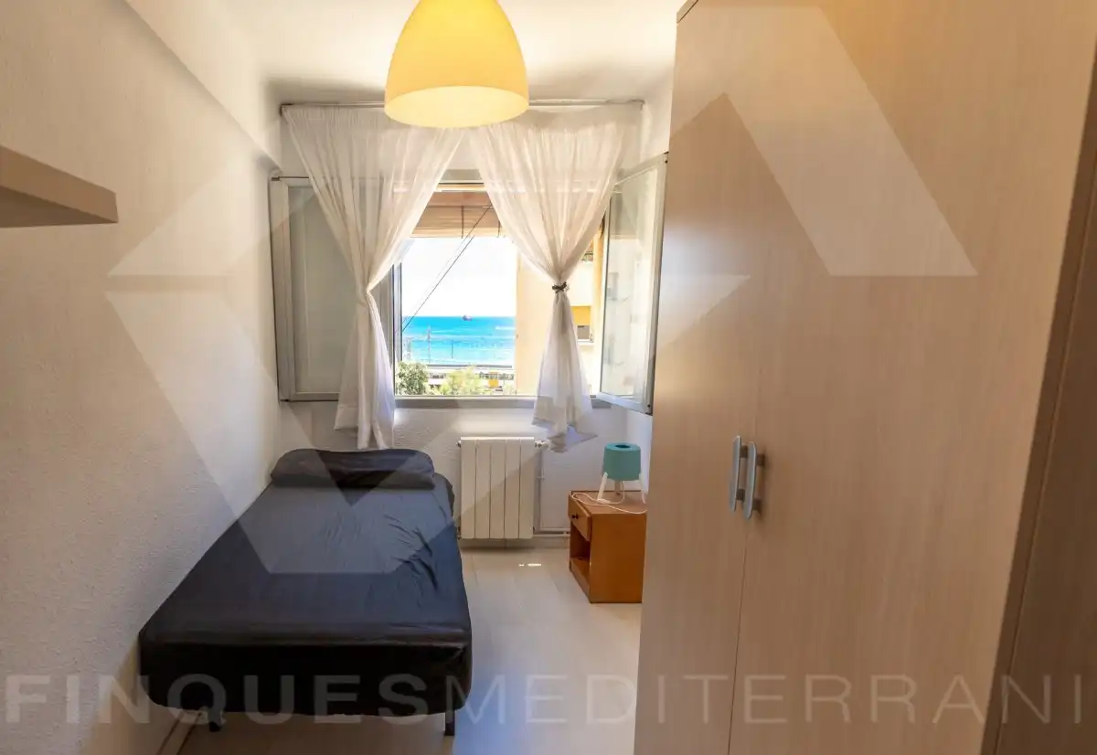 Schlafzimmer von Wohnung zur Miete in Tarragona mit Klimaanlage, Heizung und Parkett