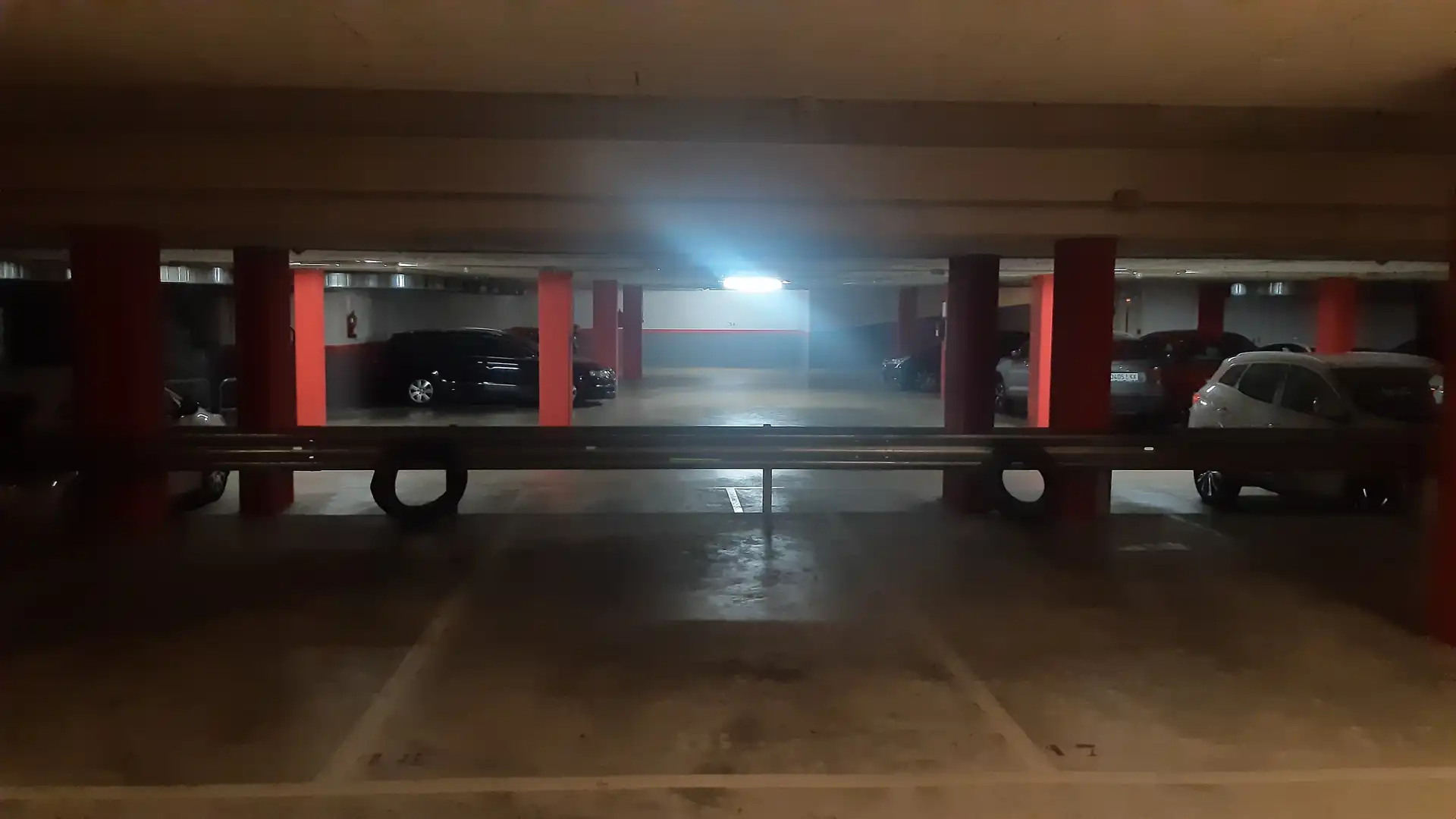 Einzelparkplatz mit Aufzug zur Miete in Carrer de les Planes, imagen 9