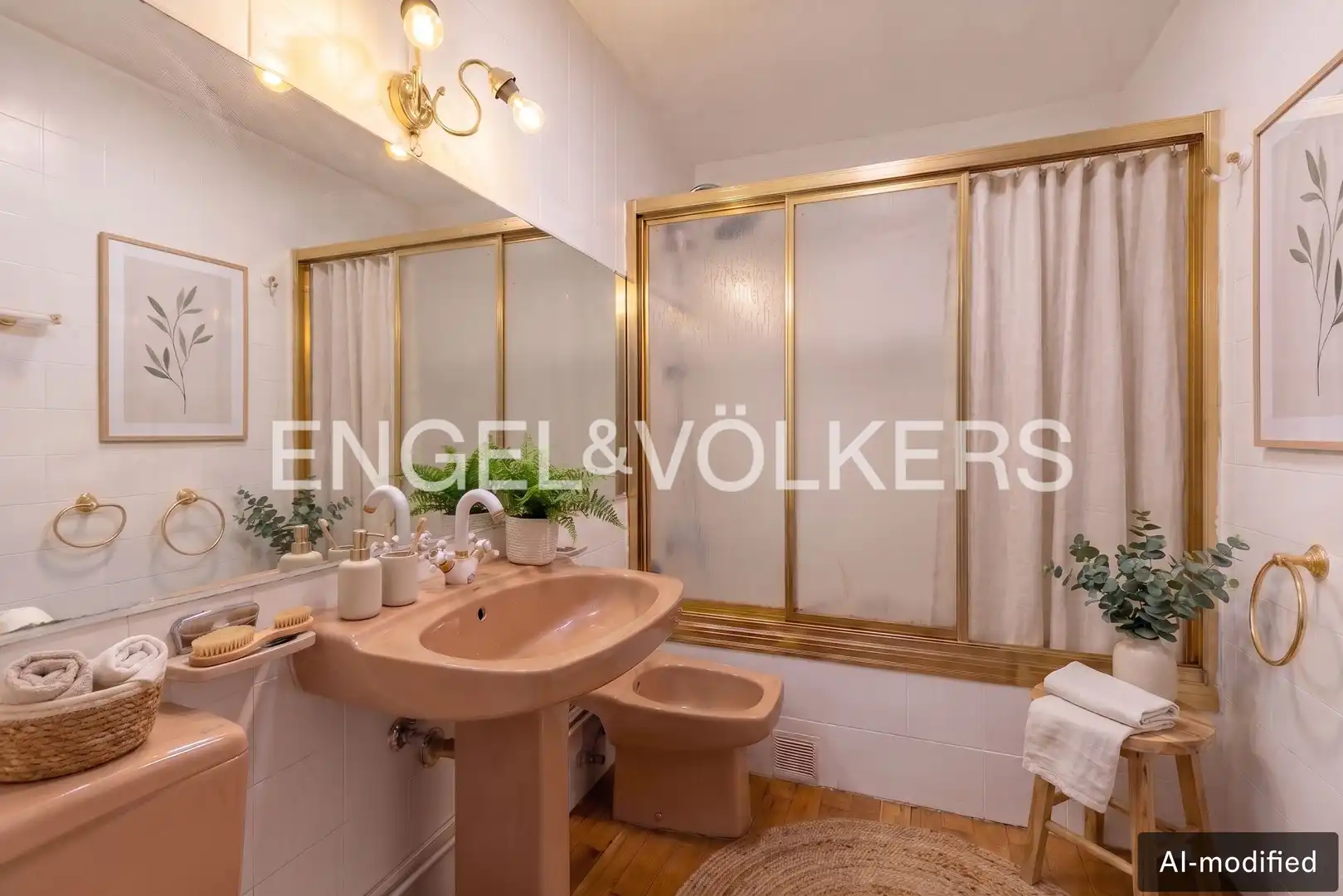 Badezimmer von Wohnung zum Verkauf in Madrid mit Heizung und Parkett