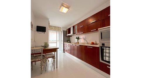 Foto 2 de Piso en venta en Calle Calle Espinosa Orive Doktorearen, Miribilla, Bilbao