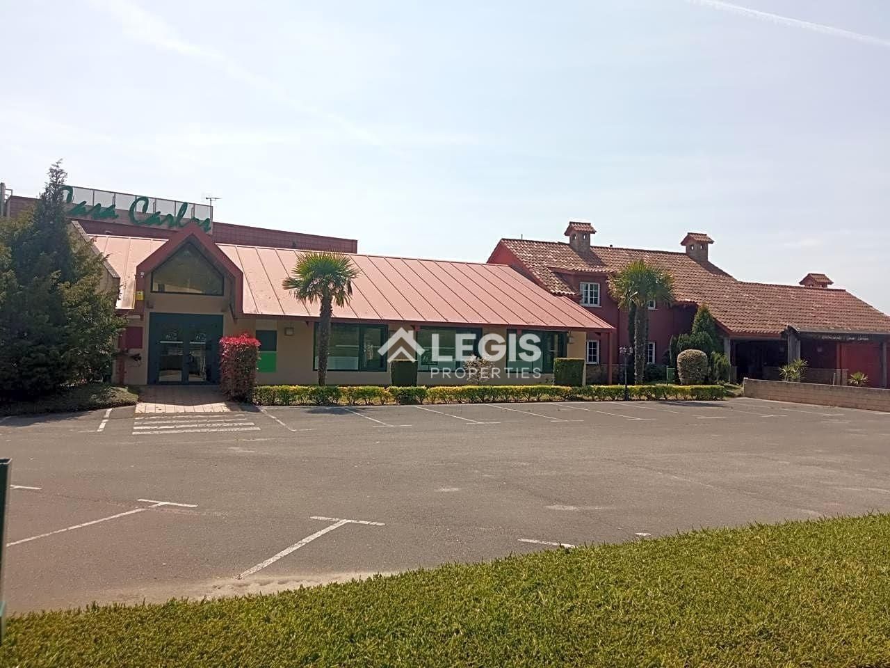 Vista exterior de Edificio en venta en Llanera