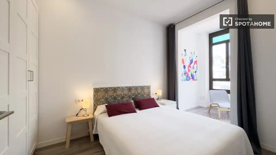 Habitació a La Nova Esquerra de l'Eixample