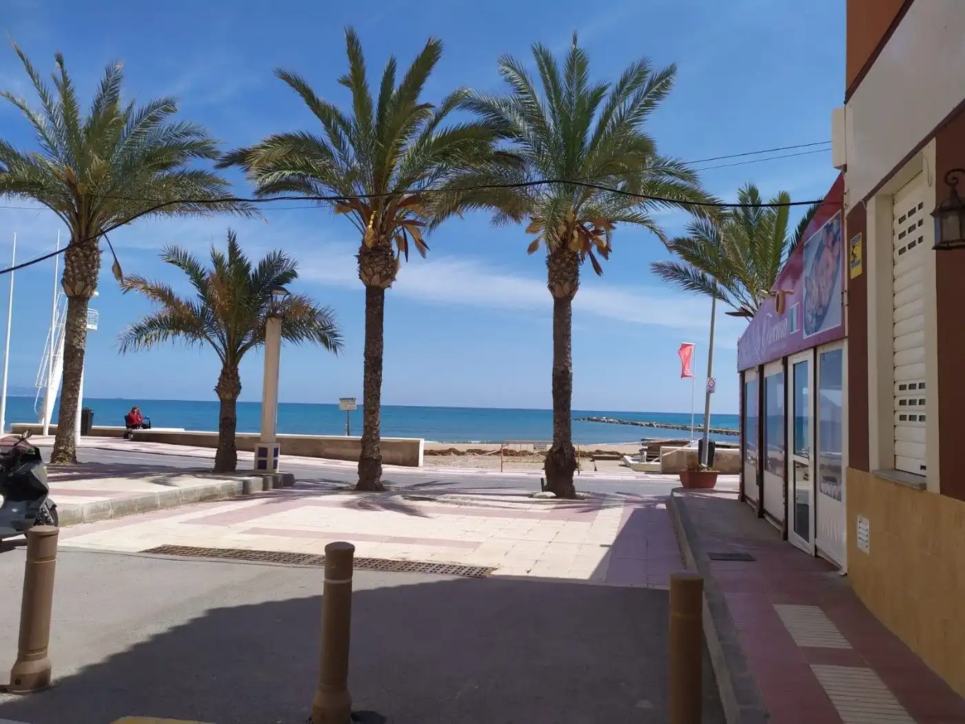 Wohnung zum Verkauf in El Campello mit Klimaanlage, Heizung und Terrasse
