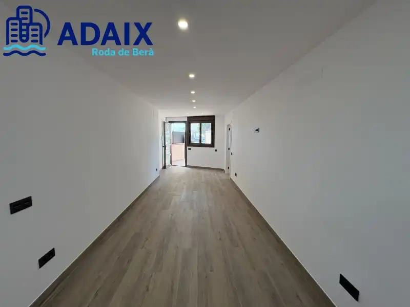 Planta baja en venta en Roda de Berà