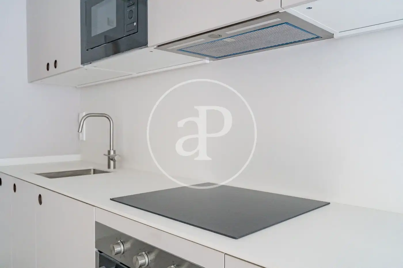 Kitchen of Flat for rent in Madrid  with Air Conditioner, Heating and Private garden