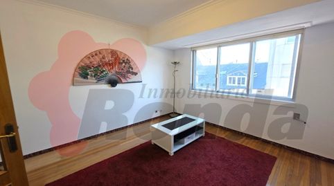 Foto 2 de Piso en venta en Residencia - Abella, Lugo Capital