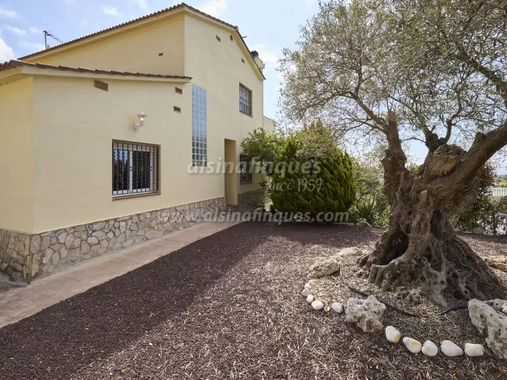 Casa o xalet en venda a Lloret Verd - Els Pinars