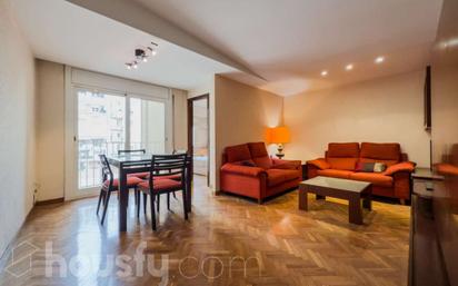 Living room of Flat for sale in  Barcelona Capital  with Air Conditioner, Heating and Terrace