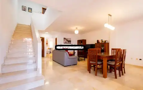 Terraced house with terrace for sale in Calle los Naranjos, imagen 6