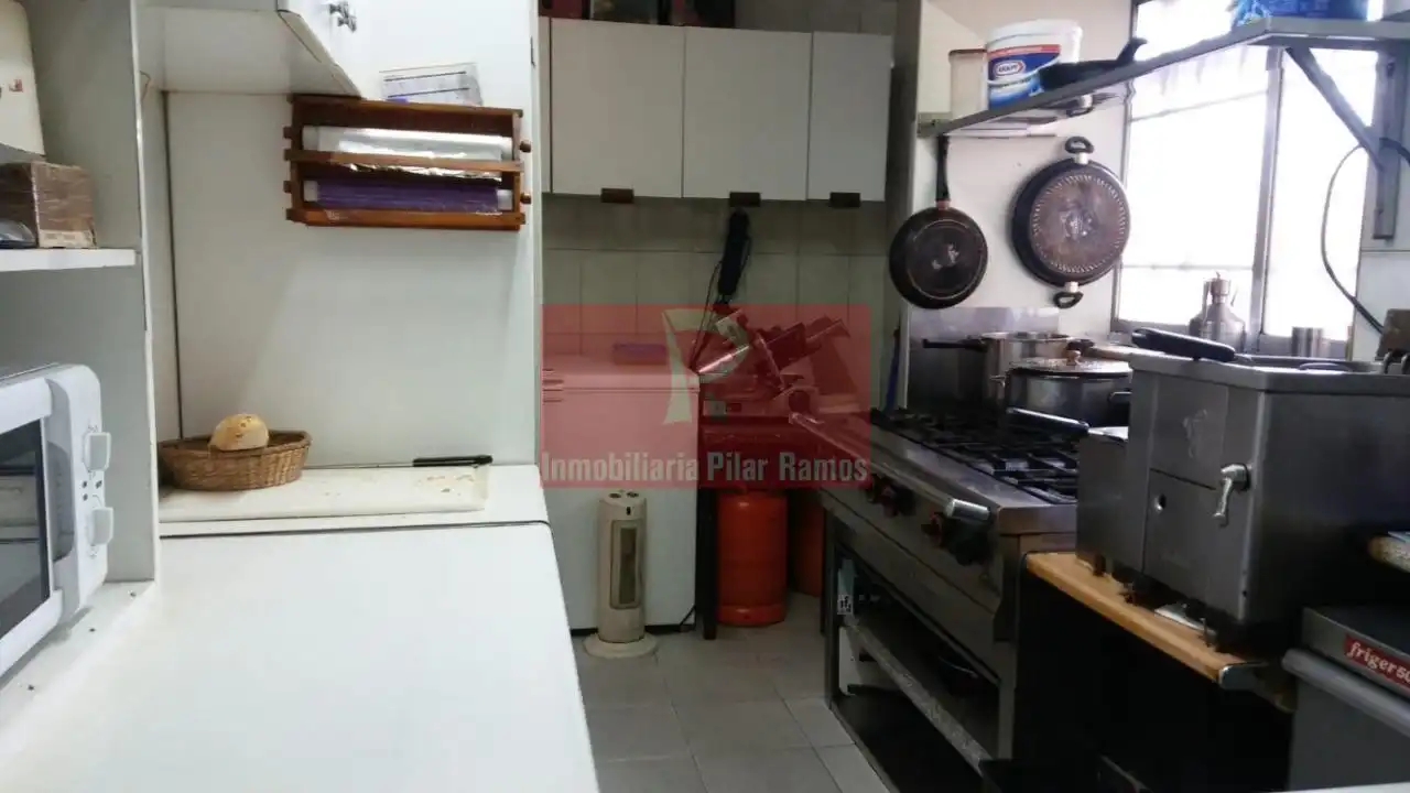Cocina de Local en venta en Santovenia de la Valdoncina